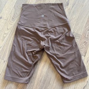 Lululemon bike shorts